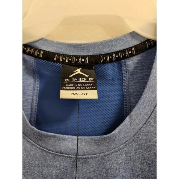 NIKE JORDAN TRAINING SHIRT MENS SIZE XS - Picture 4 of 7